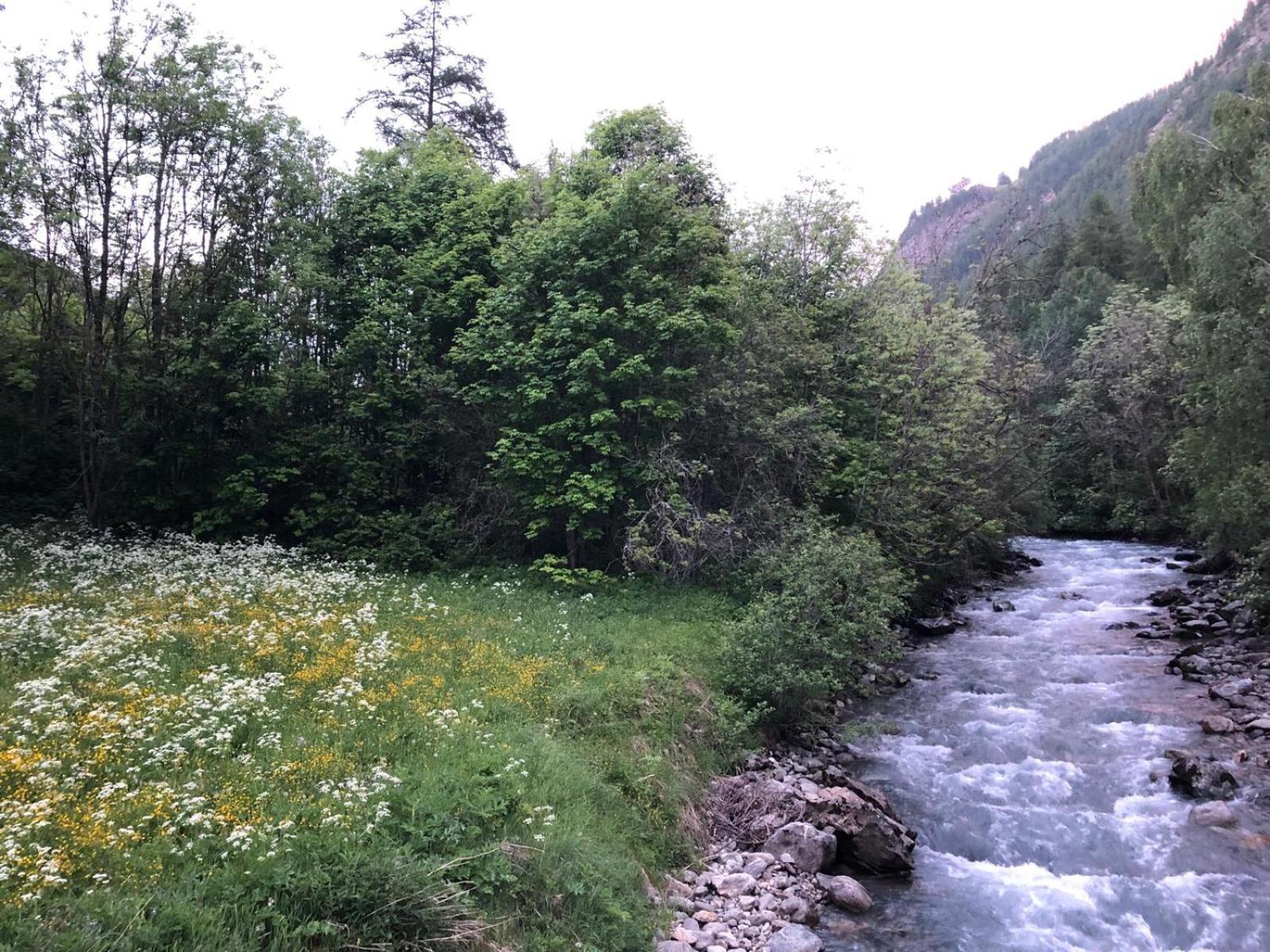 Mon Roc - Maison De Montagne Atypique Avec Vue La Grave Bagian luar foto